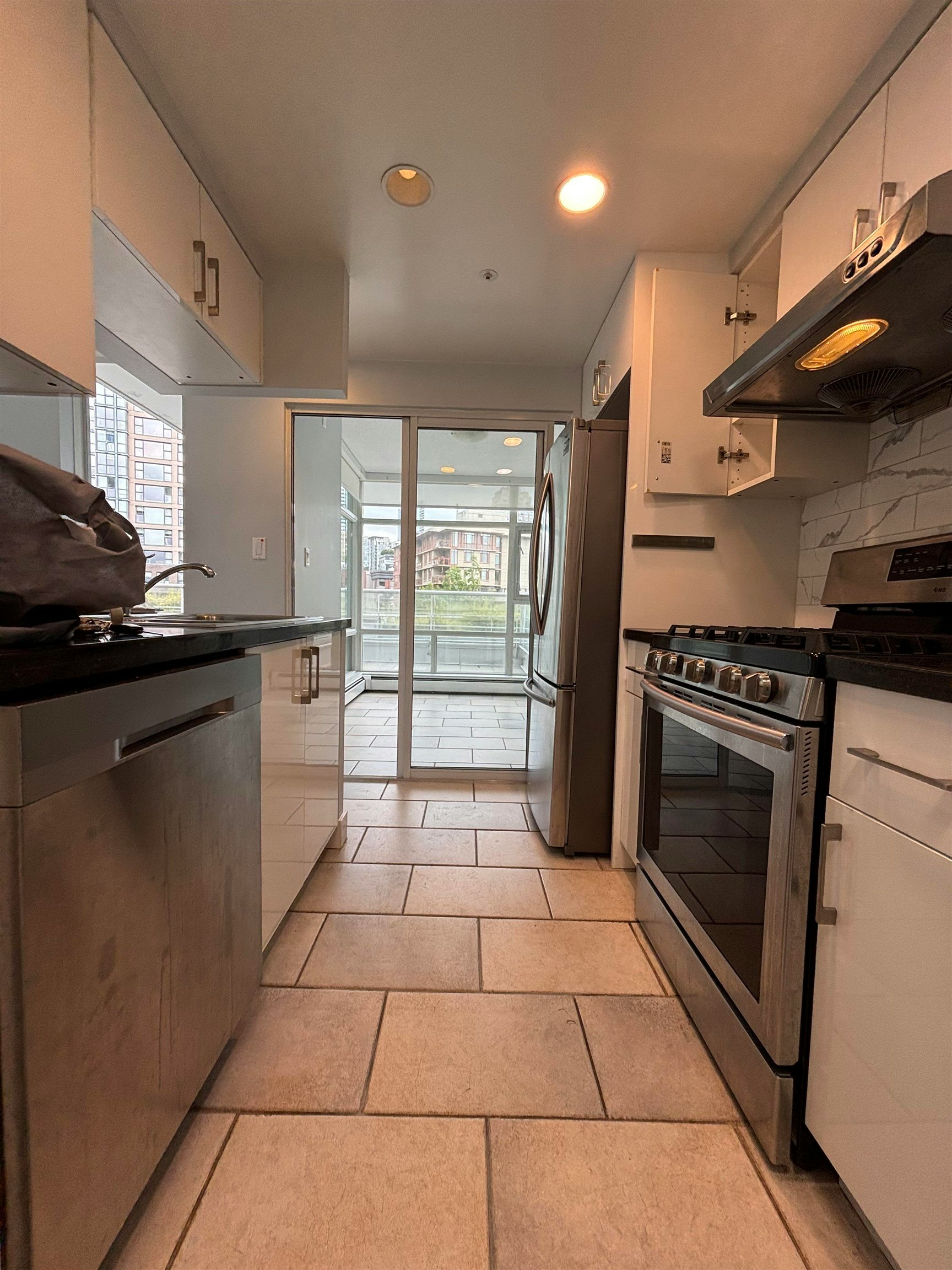 xx1-198 Aquarius Mews, Vancouver, BC, V6Z 2Y4 - 13