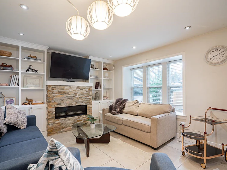7802 139a Street, Surrey, BC, V3W 5H4