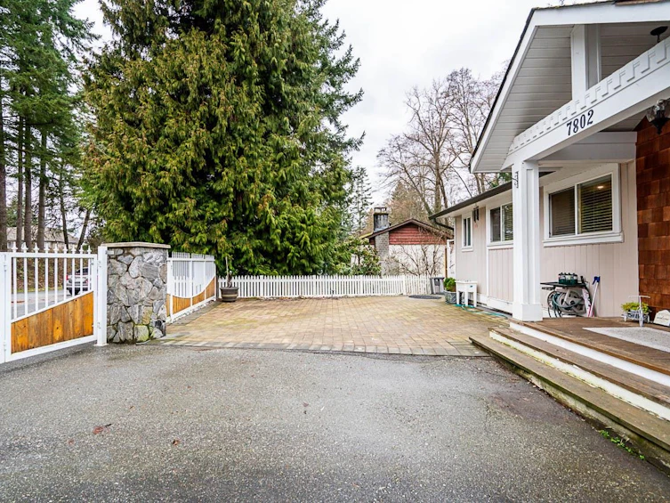7802 139a Street, Surrey, BC, V3W 5H4 - 32
