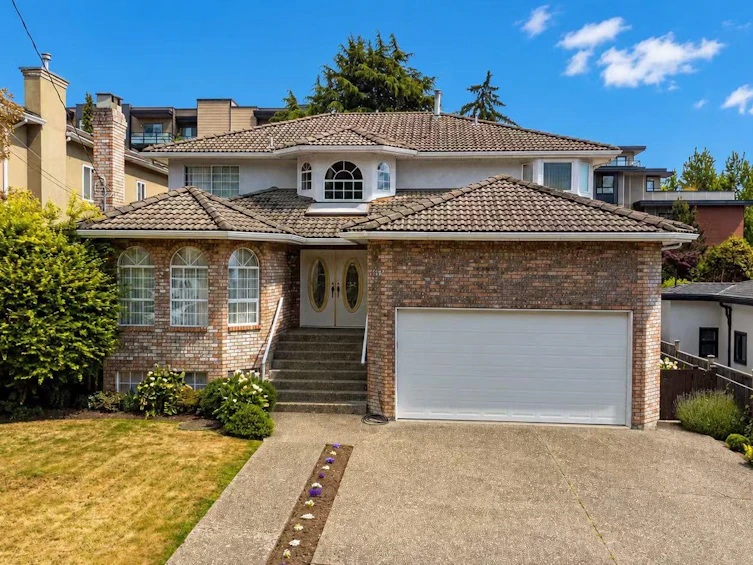 7758 Mcgregor Avenue, Burnaby, BC, V5J 4H5