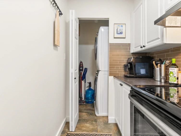 323-15268 W 105 Ave Avenue, Surrey, BC, V3R 0W8 - 18