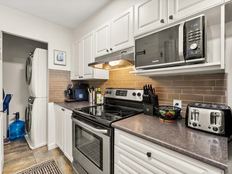 323-15268 W 105 Ave Avenue, Surrey, BC, V3R 0W8 - 14