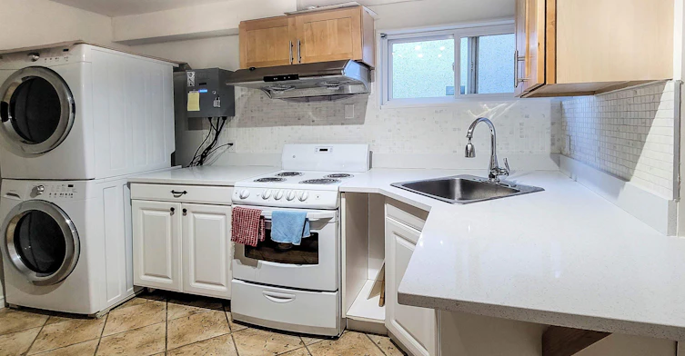 628X Elliott St, Vancouver, BC, V5S 2M4 - 5