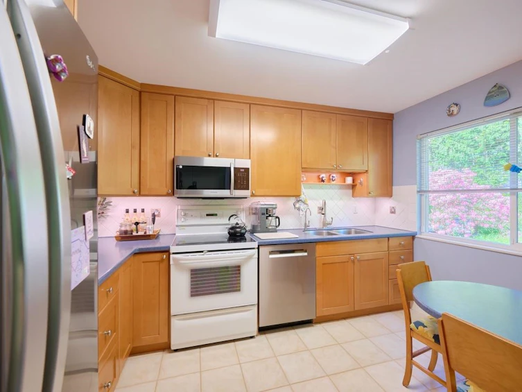 4627 Hoskins Road, North Vancouver, BC, V7K 2R2 - 7