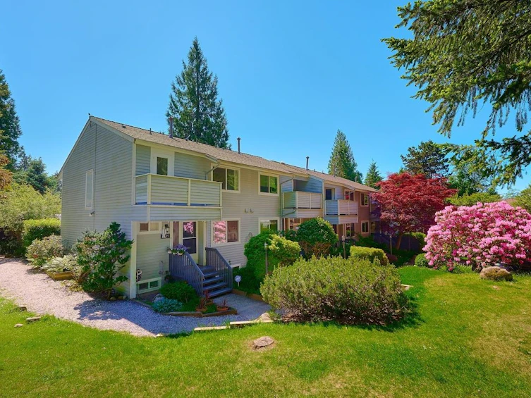 4627 Hoskins Road, North Vancouver, BC, V7K 2R2