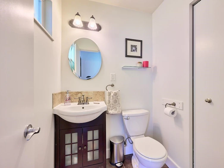 4627 Hoskins Road, North Vancouver, BC, V7K 2R2 - 12