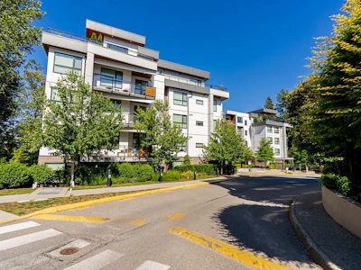 411-3182 Gladwin Road - 3