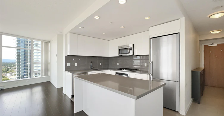 30xx-4880 Bennett Street, Burnaby, BC, V5H 0C1 - 3