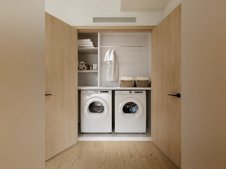 PH7-4451 Hastings Street, Burnaby, BC, V5C 0L6 - 9