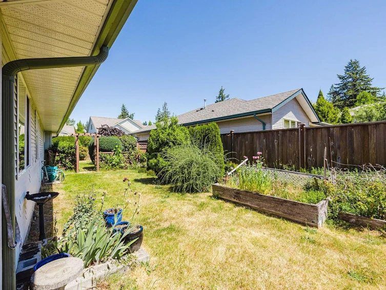 6317 Williams Place, Sechelt, BC, V7Z 0M6 - 23