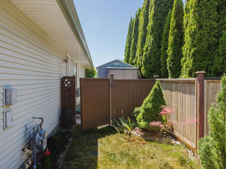6317 Williams Place, Sechelt, BC, V7Z 0M6 - 32
