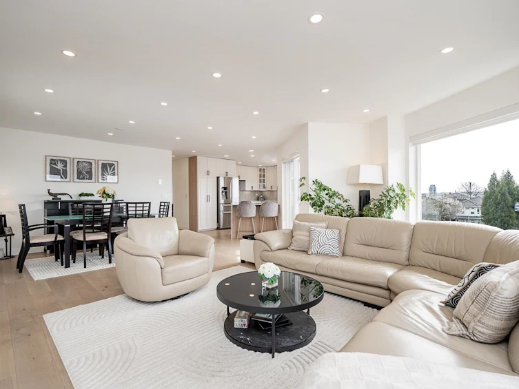 397 Delta Avenue, Burnaby, BC, V5B 3C7