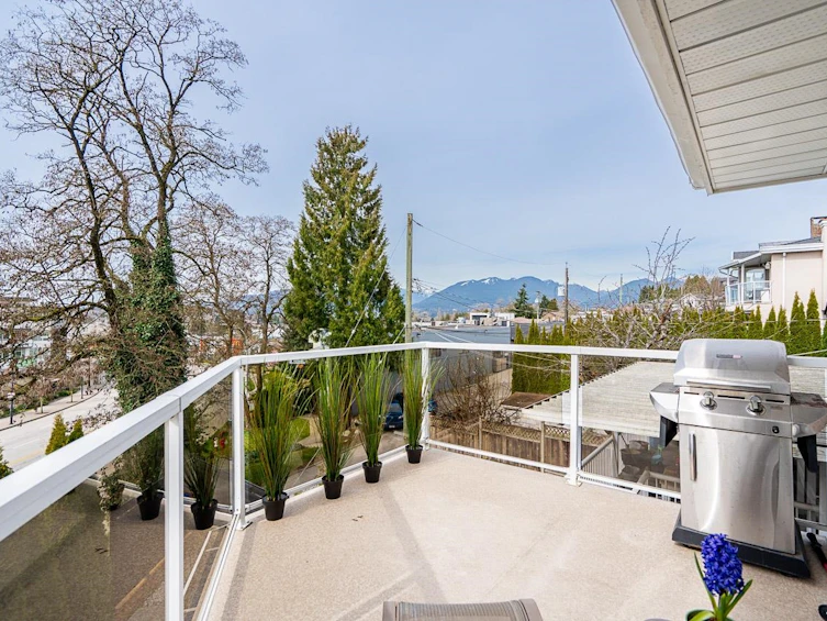 397 Delta Avenue, Burnaby, BC, V5B 3C7 - 16
