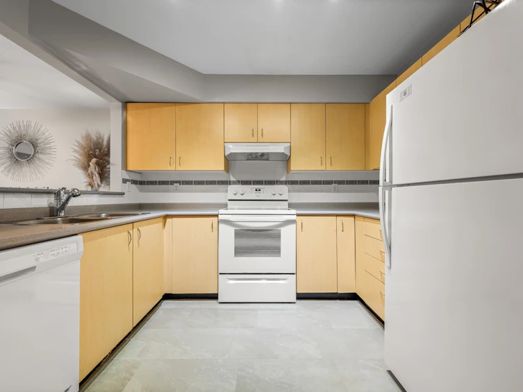 49-123 Seventh Street, New Westminster, BC, V3M 6Y2 - 11