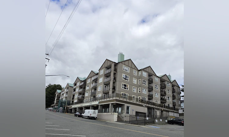 418-33165 2nd Avenue