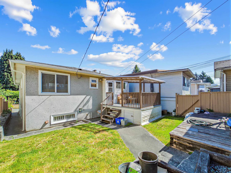 2514 E 27th Avenue, Vancouver, BC, V5R 1N1 - 29