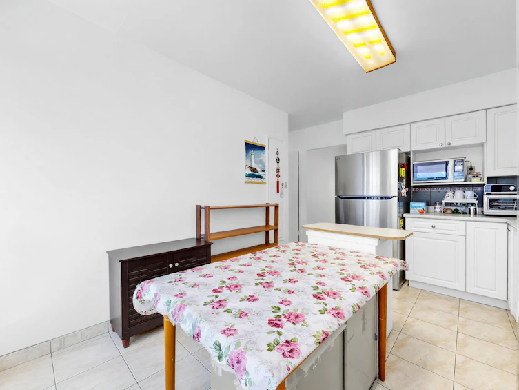 2514 E 27th Avenue, Vancouver, BC, V5R 1N1 - 7