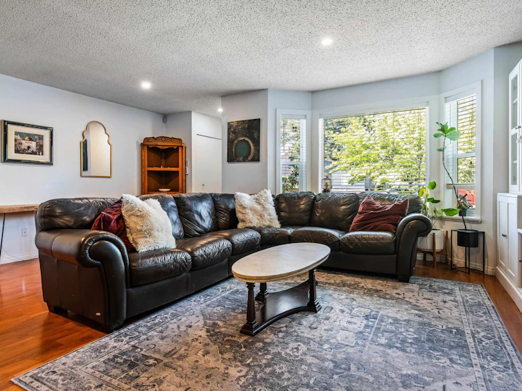 8880 Allard Street, Chilliwack, BC, V2P 7L4 - 8