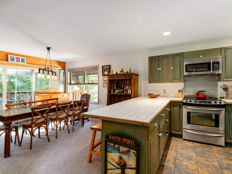 6250 Eagle Drive, Whistler, BC, V8E 0C7 - 9