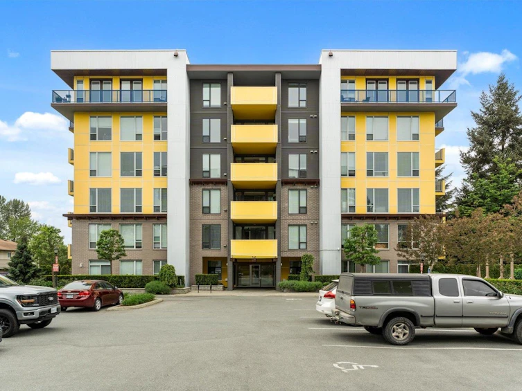 301-2555 Ware Street, Abbotsford, BC, V2S 0J4