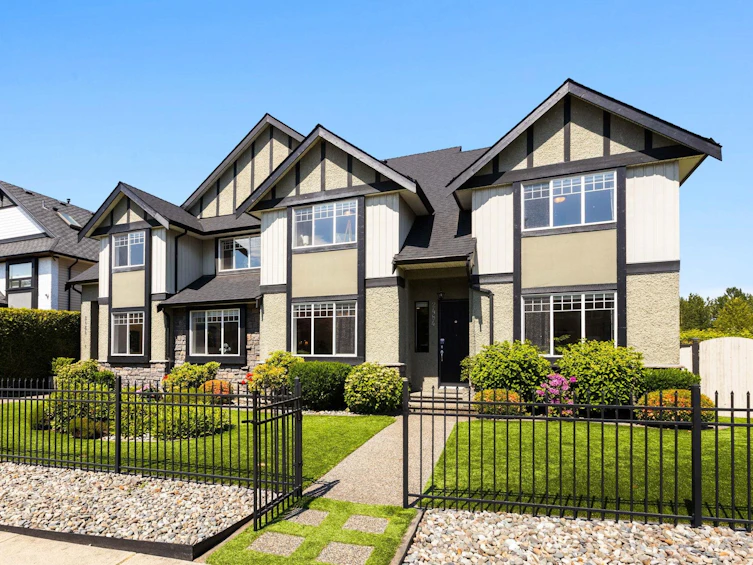 B-2484 Nile Gate, Port Coquitlam, BC, V3B 8B3 - 2