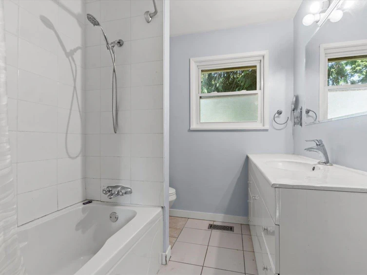 9740 Carleton Street, Chilliwack, BC, V2P 6E3 - 20