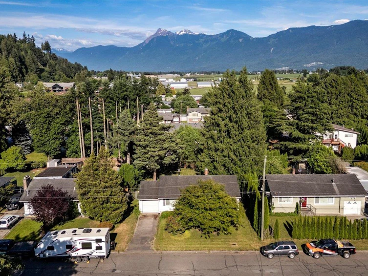 9740 Carleton Street, Chilliwack, BC, V2P 6E3 - 38