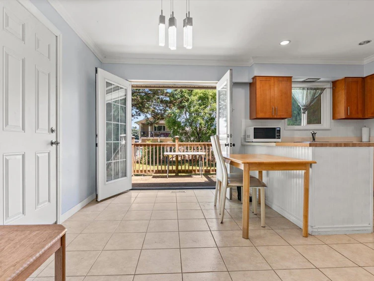 9740 Carleton Street, Chilliwack, BC, V2P 6E3 - 10