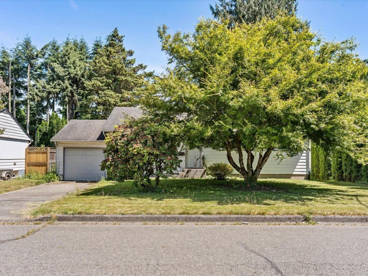9740 Carleton Street, Chilliwack, BC, V2P 6E3 - 2