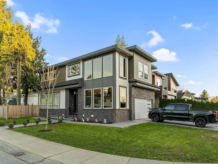 8144 116a Street, Delta, BC, V4C 5Y8
