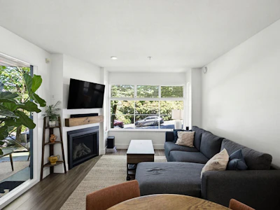 206-2388 Triumph Street - 2