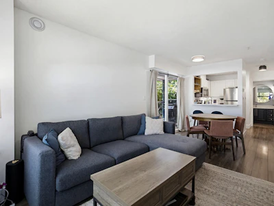 206-2388 Triumph Street - 4