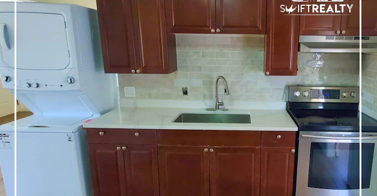 Main Level-7429 Canada Way, Burnaby, BC, V3N 3J7 - 5