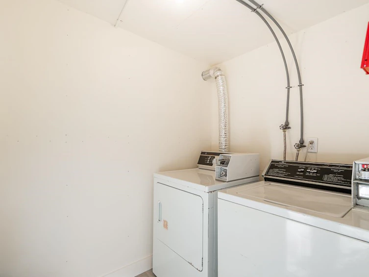 111 E 61st Avenue, Vancouver, BC, V5X 2B3 - 29