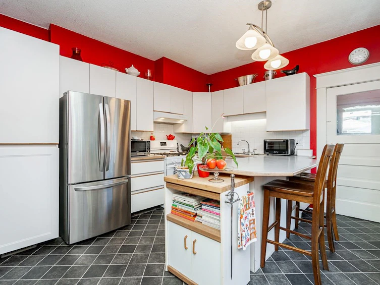 111 E 61st Avenue, Vancouver, BC, V5X 2B3 - 9