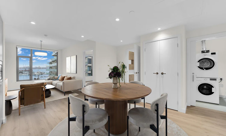 401-755 Harbourside Drive