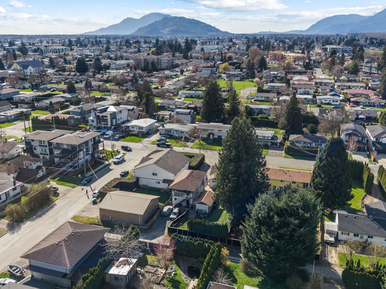 9566 Coote Street, Chilliwack, BC, V2P 6B3 - 40