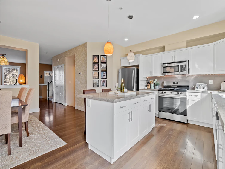 21072 80 Avenue, Langley, BC, V2Y 0H6 - 4