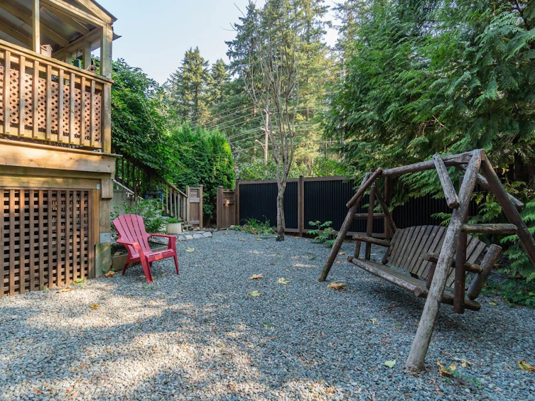 695 Hudson Bay Street, Hope, BC, V0X 1L4 - 36