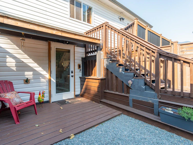 695 Hudson Bay Street, Hope, BC, V0X 1L4 - 16