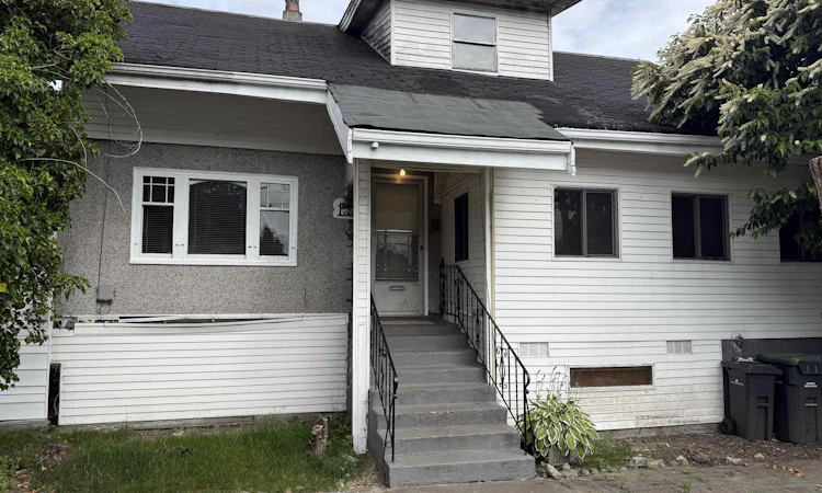 220 Devoy Street