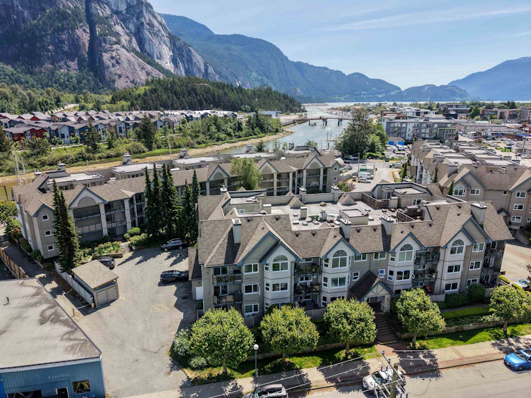 201-1460 Pemberton Avenue, Squamish, BC, V8B 0J9 - 7