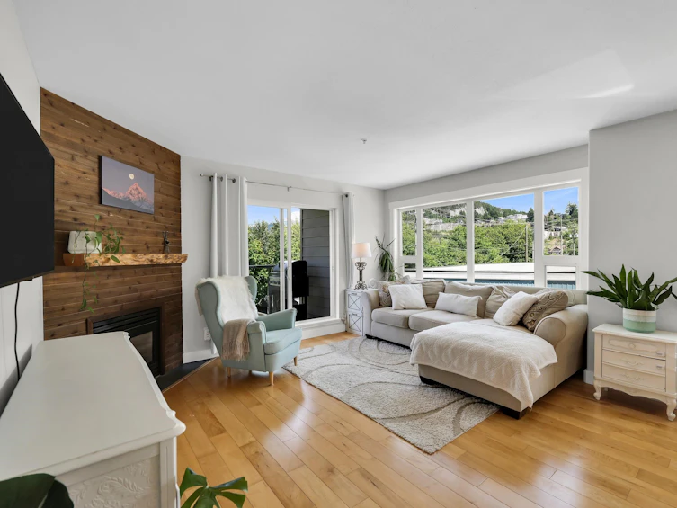 201-1460 Pemberton Avenue, Squamish, BC, V8B 0J9 - 17