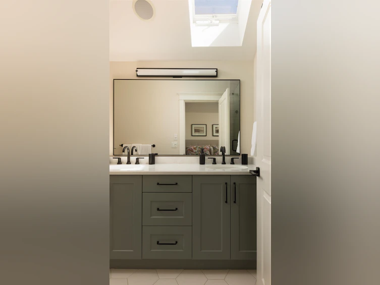 2515 W 6th Avenue, Vancouver, BC, V6K 1W4 - 22