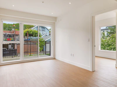 202-2235 E Broadway - 3
