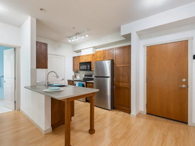 204-33328 Bourquin Crescent - 5