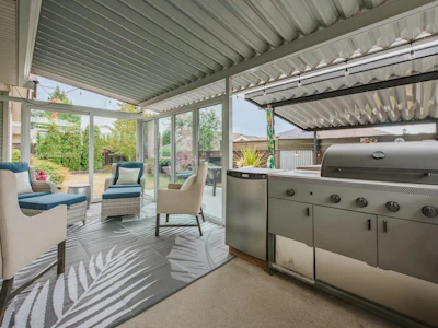 6319 Tower Street - 5