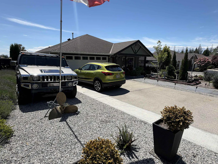 6319 Tower Street, Sechelt, BC, V7Z 0T7