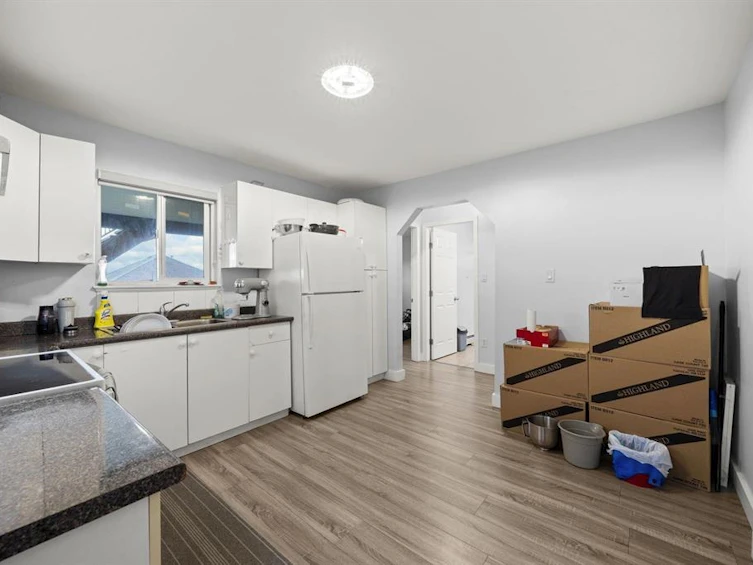 31449 Legacy Court, Abbotsford, BC, V2T 6W5 - 32