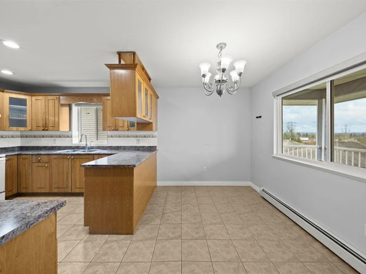 31449 Legacy Court, Abbotsford, BC, V2T 6W5 - 12